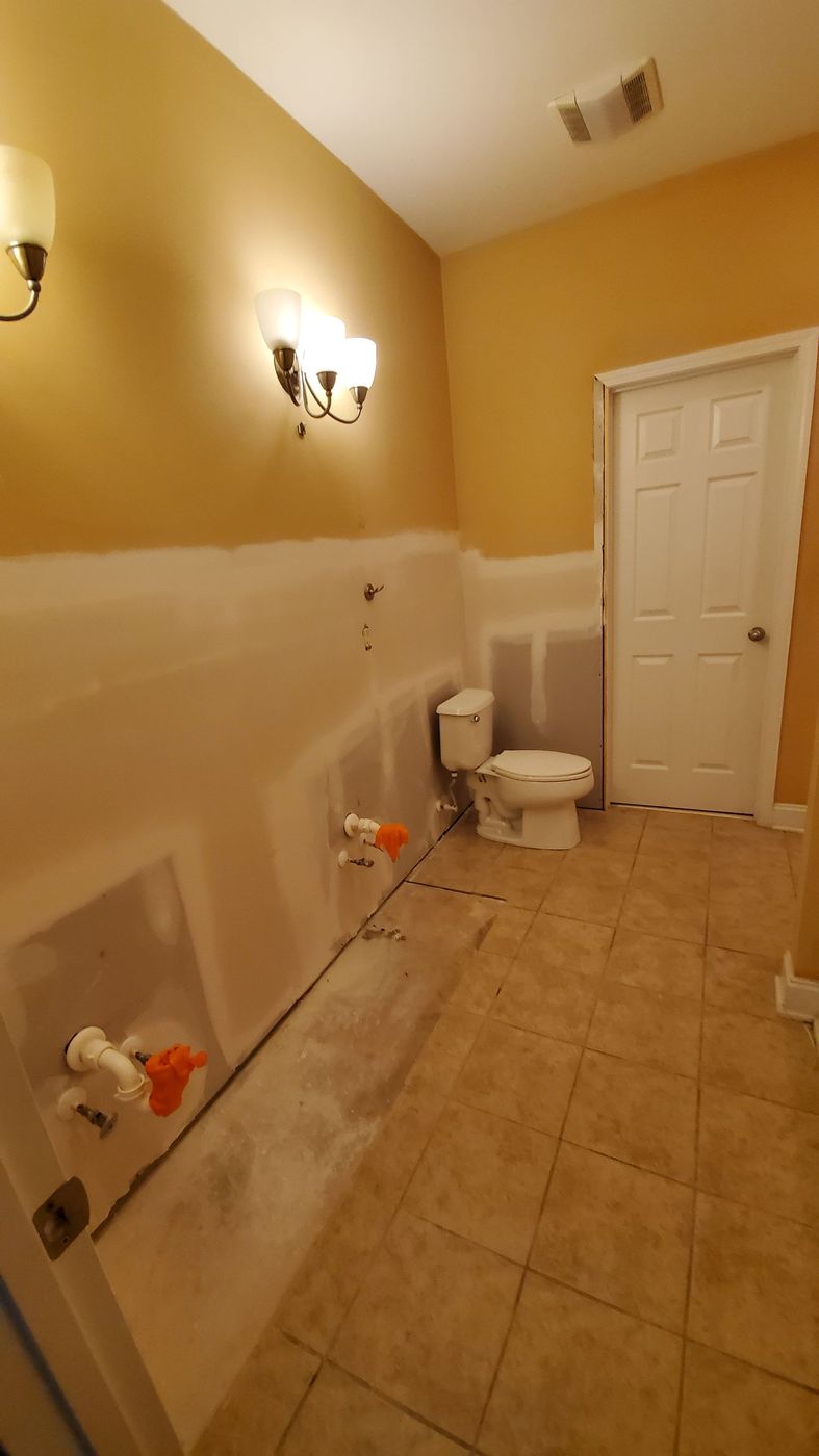 Brown's Drywall Repair job photo
