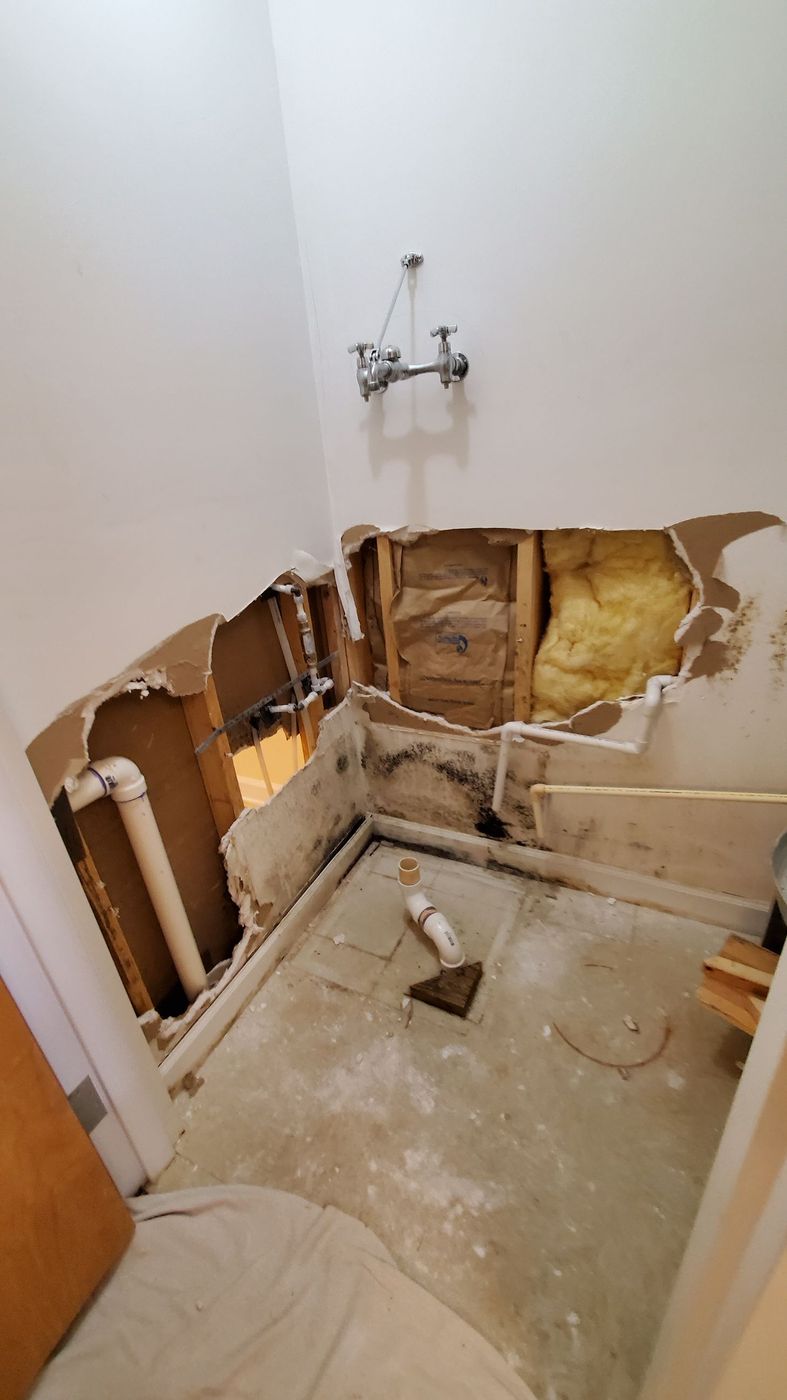 Brown's Drywall Repair job photo
