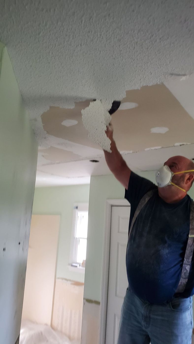 Brown's Drywall Repair job photo